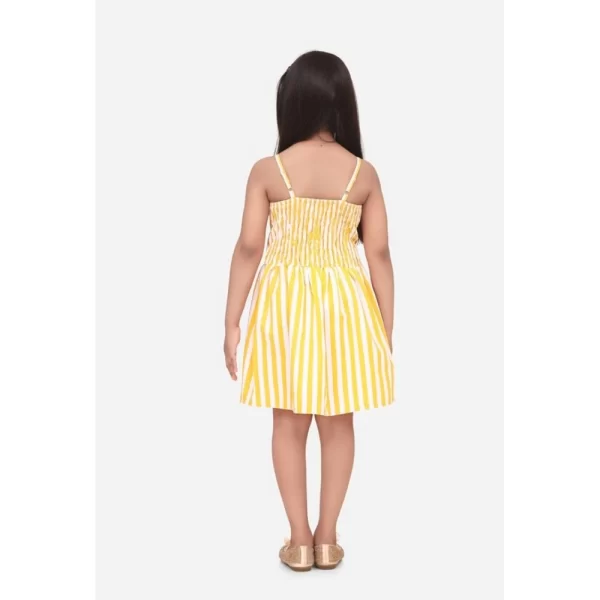 Generic Girl's Polyester Cotton Blend Striped Sleeveless Round Neck Dress (Yellow) - Image 3