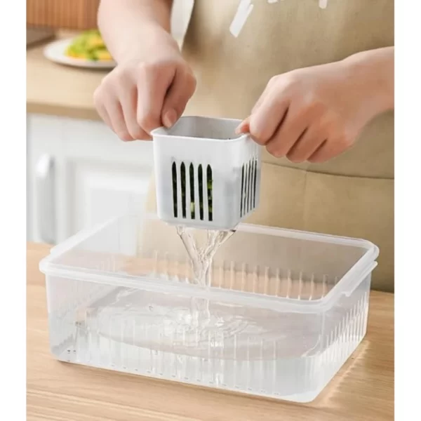 Generic Plastic Food Storage Box With Lid And 6 Compartments - Image 2